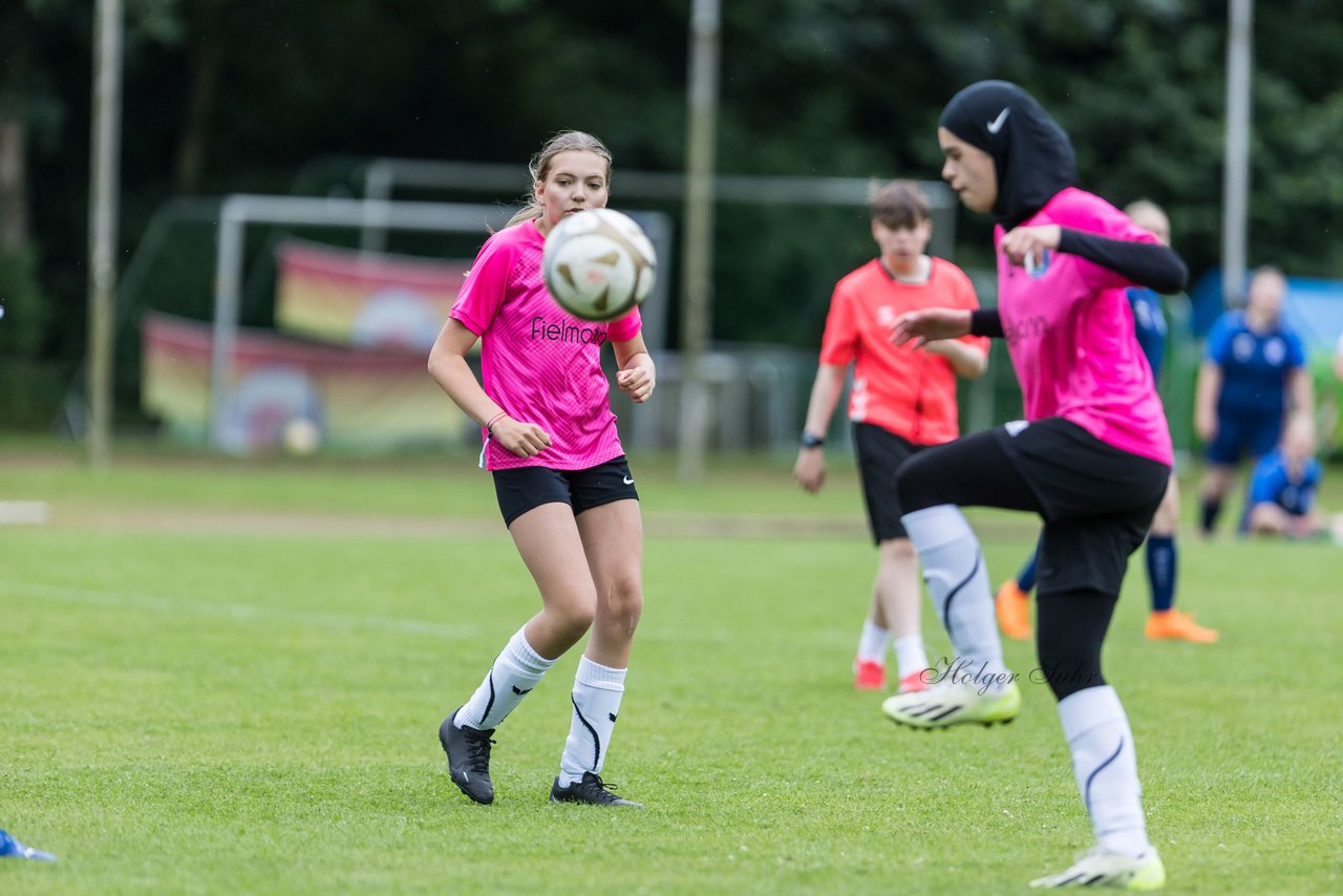 Bild 231 - Loewinnen Cup